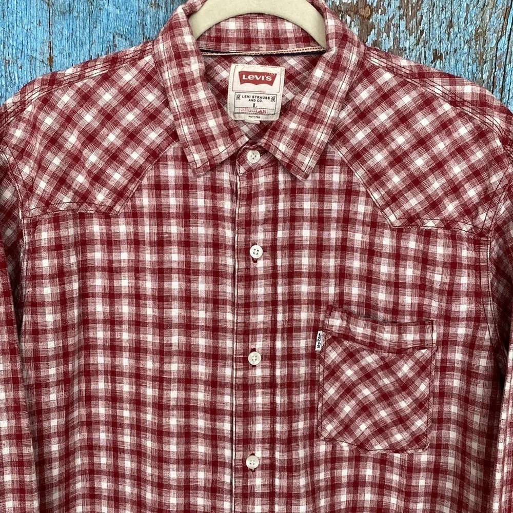 Levi’s Red Checked Western Long Sleeve Button Down Linen Blend Shirt